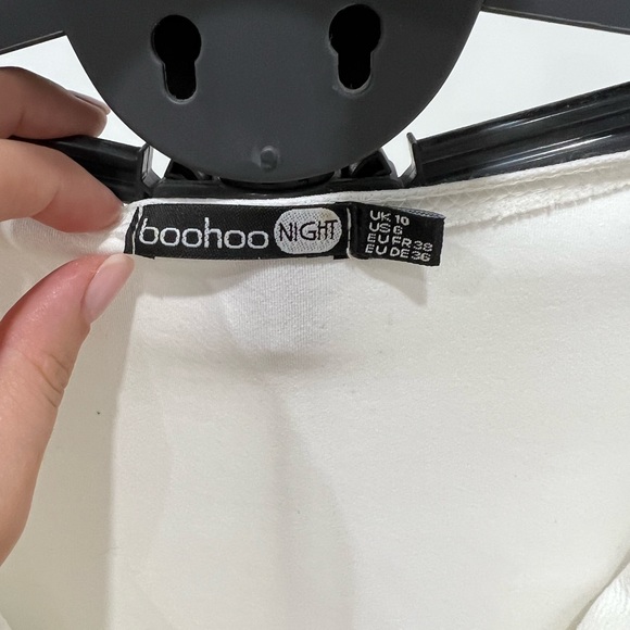 Boohoo Off the Shoulder Dress - Picture 3 of 3